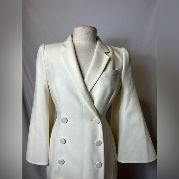 Fendi cream runway Double breasted wool Twill coat EU42/US6 - Picture 2 of 11